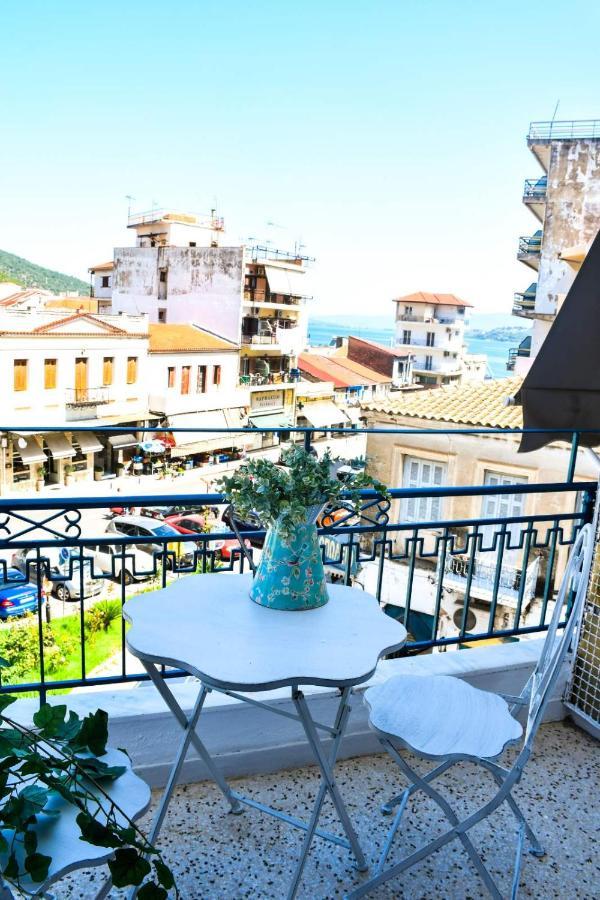 Aqua Mare Luxury Apartments Amfilochia Bagian luar foto
